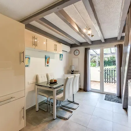 Maison De 2 A Cyprien A 300 M De La Avec Jardin Amenage Et Wifi Hébergement de vacances